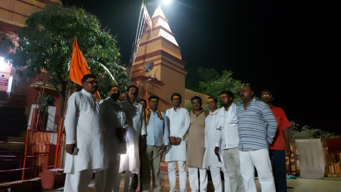 कोंग्रेस बिहार प्रदेश प्रभारी भक्तचरण दास सुलतानगंज पहुचने पर सैकड़ों कोंग्रेस कार्यकर्ताओं ने फुल माला व बुके देकर किए स्वागत ।। Inquilabindia IMG 20220402 WA0018