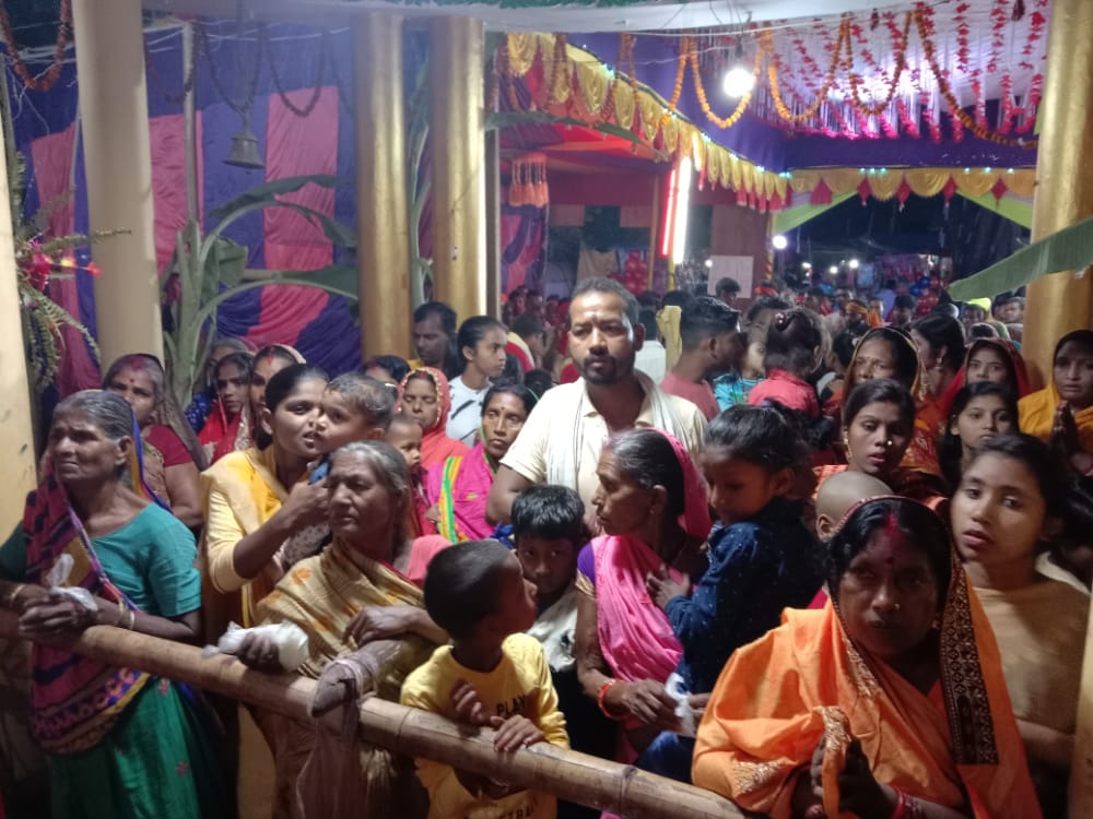 चैती दुर्गा मेला में शारीरिक कलाबाजियां में प्रशांत कुमार बेहतरीन कला दिखा हुए सम्मानित 3 IMG 20220412 WA0026 2