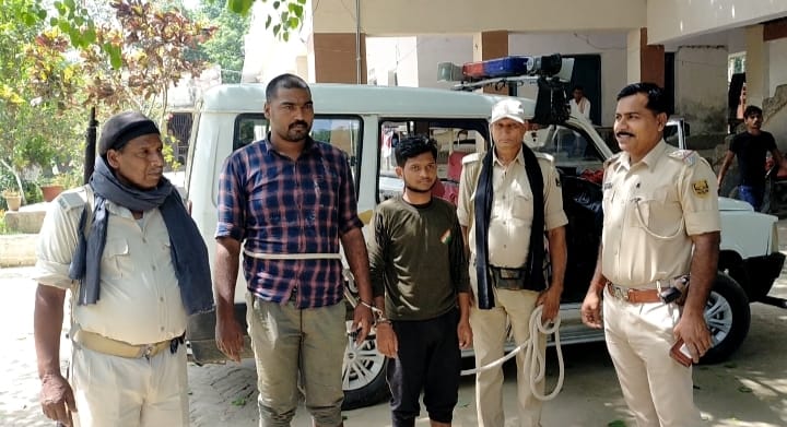 सोनवर्षा के रोहित हत्याकांड में बिहपुर पुलिस ने फरार दो आरोपित को किया गिरफ्तार ।। Inquilabindia IMG 20220417 WA0000