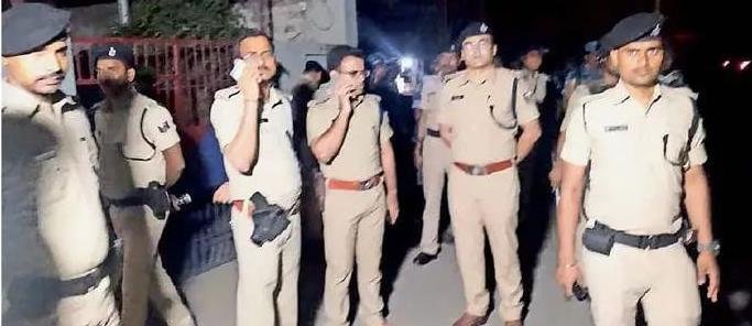 अपहृत शुभम का बहियार में मिला जला हुआ शव, चाचा ने चप्पल और टीशर्ट से की पहचान ।। Inquilabindia 2 img 20220403 wa0013646789786624710938