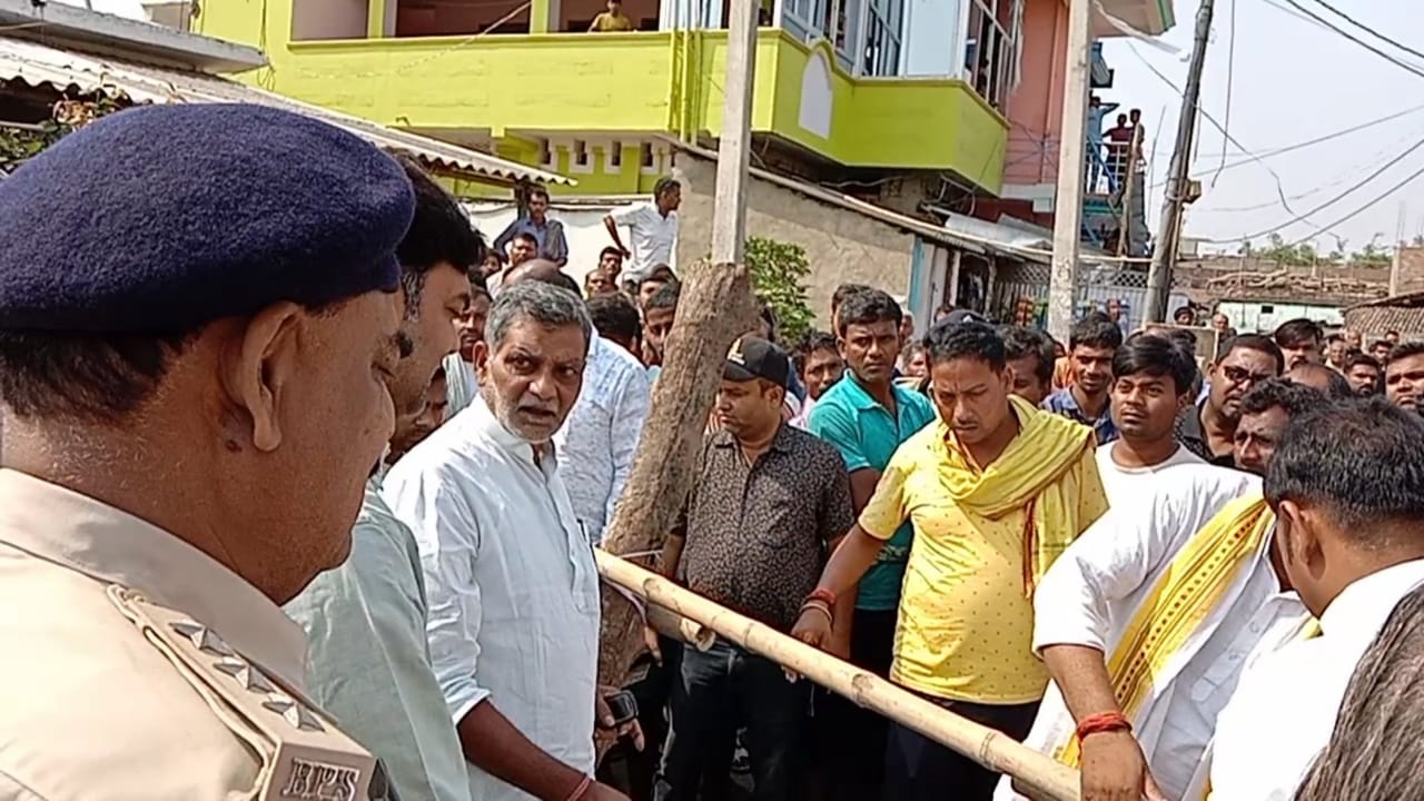 साजिश के तहत क्रिकेटर और नाटककार की हुई मौत, गांव में पसरा मातम् 3 IMG 20220501 WA0002