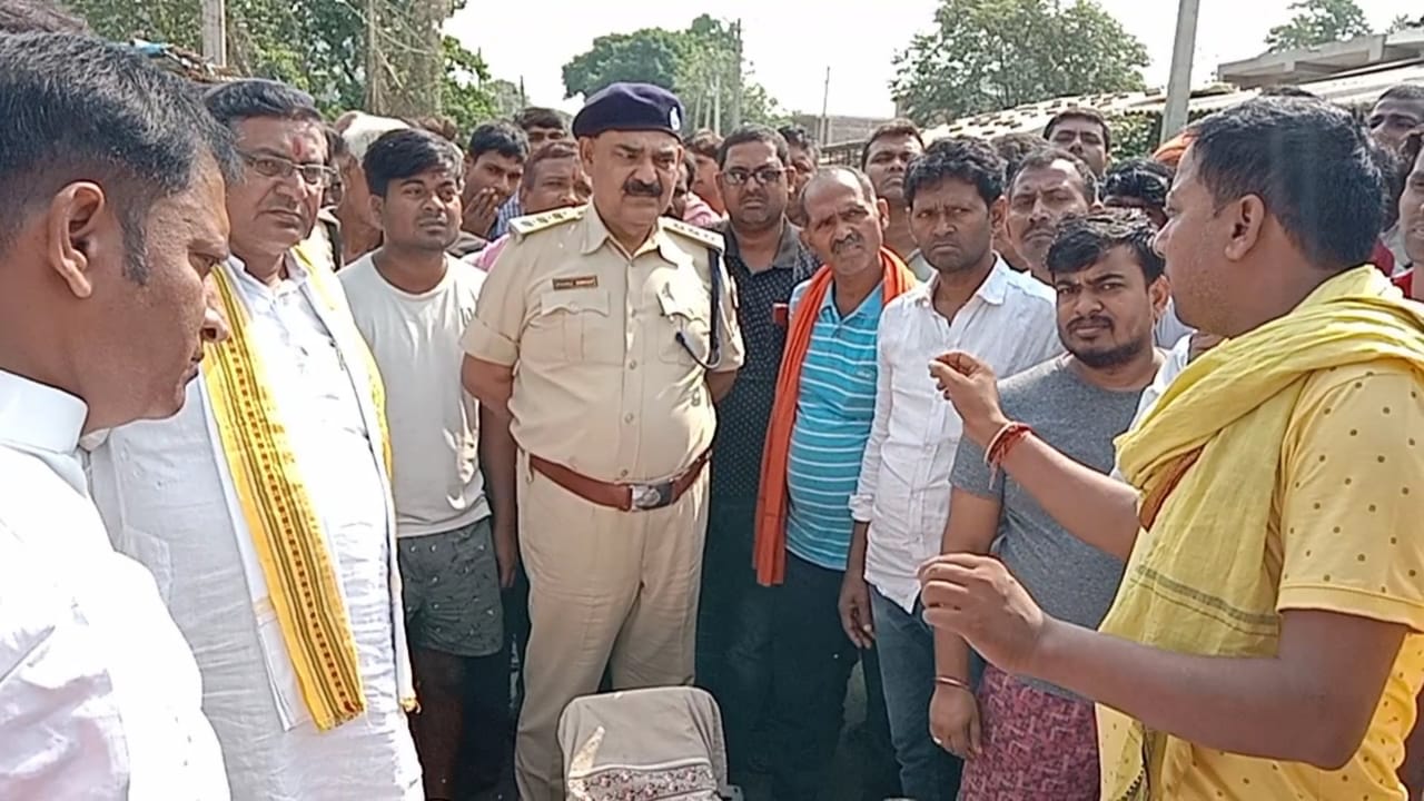 साजिश के तहत क्रिकेटर और नाटककार की हुई मौत, गांव में पसरा मातम् 6 IMG 20220501 WA0004