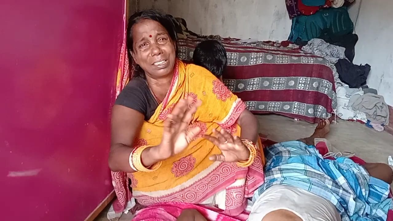 जरा सुन लो सरकार दुखिया की गुहार, जिंदगी छोड़ मौत के पास पहुंच मांग रहा मदद 2 IMG 20220502 WA0001