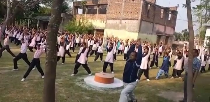 एक दिवसीय फिजिकल फिटनेस सह योगा शिविर का आयोजन ।। 1 IMG 20220503 WA0056