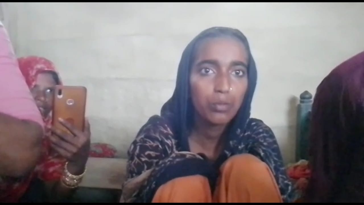 देर रात सोए अवस्था में पति को पत्नी ने प्रेमी संग कर दी हत्या, पत्नी गिरफ्तार 2 IMG 20220510 WA0007
