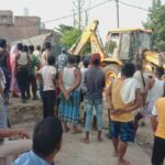 Inq Tmp 36 अजगैबीनाथ. धाम मे विश्व प्रसिद्ध श्रावणी मेला की तैयारी को लेकर जिला प्रशासन के निर्देश पर अधिकारियों ने अतिक्रमण मुक्त अभीयान कि शुरुआत किये ।।