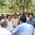 Inq Tmp 30 बिहपुर के मिल्की कठौतिया में निजी व सरकारी 5 बीघा जमीन पर अचानक ढाई सौ अल्पसंख्यक समुदाय के हजारों लोग घर बनाकर स्थायी निवास करने पहुंचे, दो समुदायों में आक्रोश के पूर्व ही प्रशासन ने सभी को हटवाया ।।