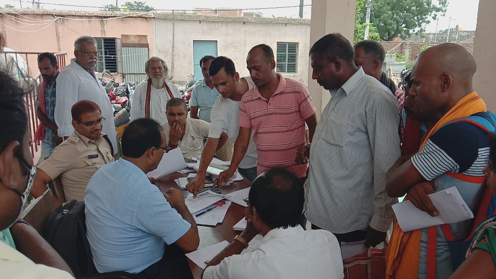 जनता दरबार मे 38 केश पहुचने पर 30 केश का हुआ निष्पादन। 1 IMG 20220626 WA0067