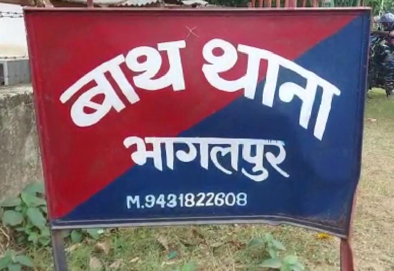 बाथ थाना के सैदा नगर गांव मे घरेलु विवाद मे एक नवविवाहिता ने गले मे फांसी लगाकर कि आत्महत्या। 1 IMG 20220713 WA0013