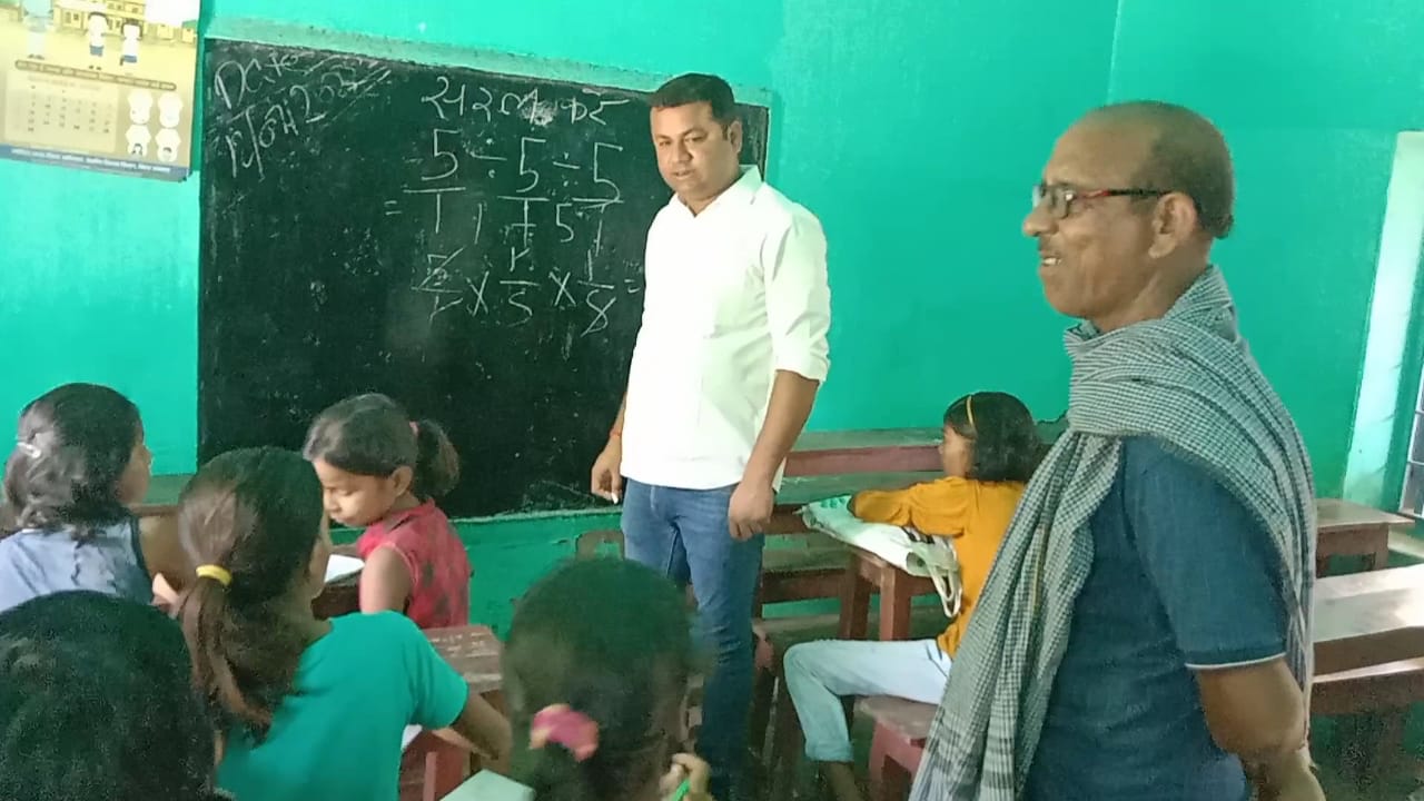 पंचायत प्रतिनिधि के औंचक निरिक्षण पर मिली कई अनियमितता ।। 4 IMG 20220714 WA0011