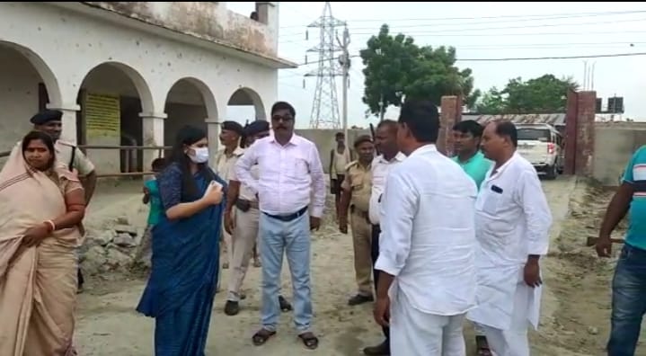 नारायणपुर प्रखंड कार्यालय का डीडीसी ने किया निरीक्षण ।। 1 IMG 20220729 WA0142