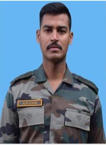 खगड़िया के लाल लेफ्टिनेंट आनंद कुमार के शहीद होने पर पुरे क्षेत्रवासियों की आंखें हुईं नम 4 img 20220718 wa00123855862371716279744