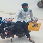 Inq Tmp 36 मोटरसाइकिल चोर ने डॉक्टर आनंद के क्लिनिक के सामने रखी एक मोटरसाइकिल को लेकर हुआ फरार