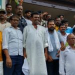 Inq Tmp 38 बिहार के लोक स्वास्थ्य अभियंत्रण मंत्री ललित नारायण यादव के कटिहार यात्रा के दौरान नवगछिया राजद कार्यालय में महागठबंधन कार्यकर्ताओं ने गर्मजोशी से स्वागत किया // Inquilabindia
