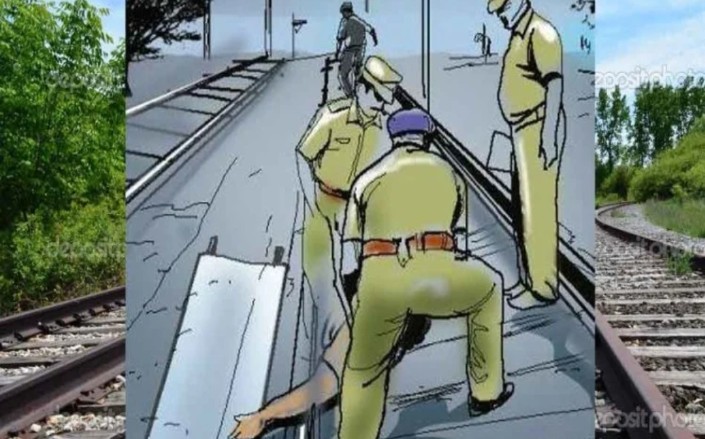 काढ़ागोला रेलवे स्टेशन के समीप रेल ट्रैक पर 50 वर्षीय अज्ञात अधेड़ का शव बरामद ।। 1 Screenshot 2022 0822 102619 1