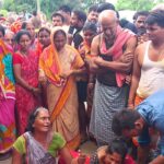 Inq Tmp 33 सड़क दुघर्टना में एक युवक की घटनास्थल पर हीं हुई मौत पर पसरा मातम ।। Inquilabindia