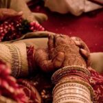 पत्नी को सादी के 8 साल बाद पता चला कि पति पहले नही था पुरुष जाने पूरा मामला