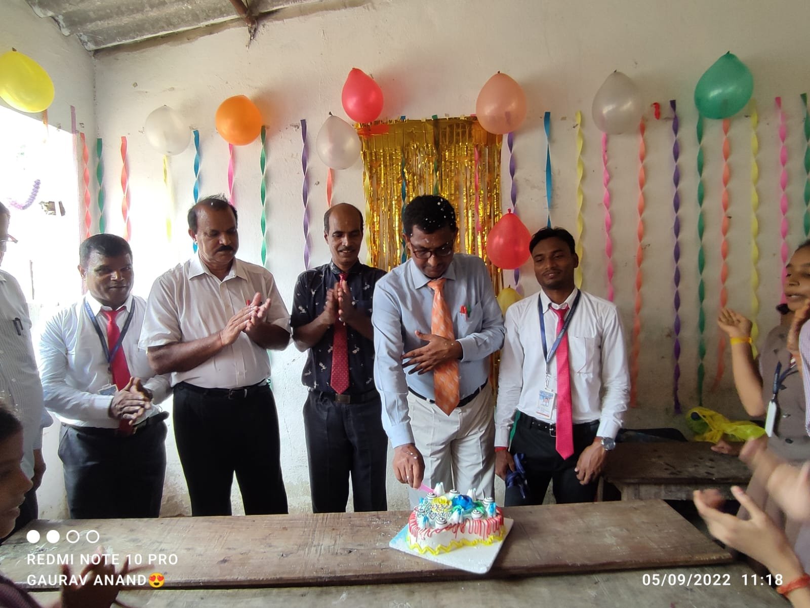 काफी हर्षोल्लास के साथ विभिन्न शिक्षण संस्थानों में मनाई गई शिक्षक दिवस. खगड़िया 3 img 20220905 wa01427442769681222271354