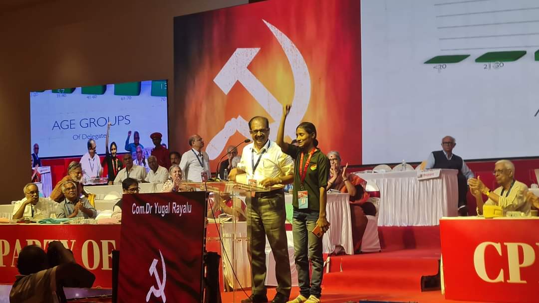 खगड़िया की रिक्शाचालक की बेटी हुई आंध्रप्रदेश में सम्मानित, बधाइयां का लगा तांता 5 IMG 20221019 WA0008