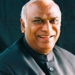 कोंग्रेस के अध्यक्ष पद पर मल्लिकार्जुन खडगे कि जीत पर कोंग्रेस कार्यकर्ताओं ने शुभकामनाएं व बधाई दिये ।।