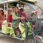 Inq Tmp 35 आत्मनिर्भर भारत को लेकर महिलाएं पुरुषों से आगे, महिलाएं ई रिक्शा चलाकर चार बच्चों को भर पोषण करते हुये बच्चे को बनाना चाहती है, डाक्टर व इंजीनियर ।।