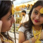 पूरे भारत में Gold रखने पर तय हुआ लिमिट. शादी शुदा महिला, पुरुष और लड़की रख सकती हैं मात्र इतना सोना ।