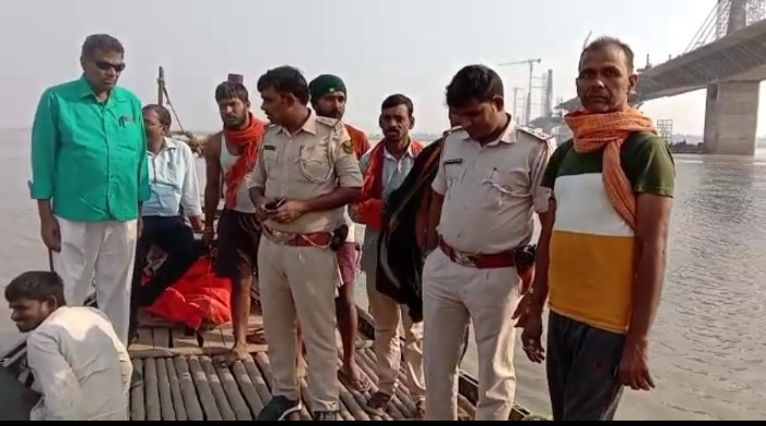 अगुवानी सुल्तानगंज पुल निर्माण कार्यस्थल में हुई नाव हादसे में लापता मजदूर, खोजबीन जारी 4 Screenshot 2022 1113 211104