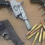 Inq Tmp 34 देशी कट्टा और खोका के साथ युवक गिरफ्तार ।।