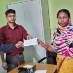 Inq Tmp 30 बिहपुर सीओ ने तीन आश्रितों को दिया मृतक अनुदान राशि का चेक ।।