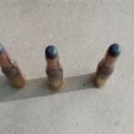 Inq Tmp 31 खरीक पुलिस ने तीन जिंदा गोली के साथ एक युवक को किया गिरफ्तार ।।