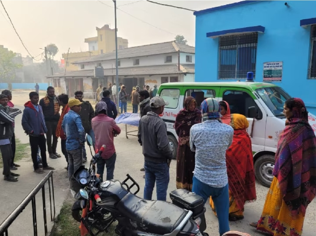 सुपौल में अज्ञात वाहन की चपेट में आने से 2 बाइक सवार की मौत 1 Screenshot 20230225 125433 Samsung Internet