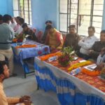 बिहपुर विधायक, नवगछिया एसडीओ, एसडीपीओ, जिप, बीडीओ, सीओ, इंस्पेक्टर व थानाध्यक्ष समेत जन प्रतिनिधि व दोनो संप्रदाय के प्रबुद्धजन हुए बैठक में शामिल