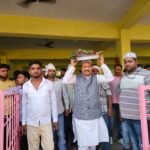 अखिल भारतीय कांग्रेस कमेटी के सदस्य एवं पूर्व प्रत्याशी, प्रवीण सिंह कुशवाहा ने किया चादरपोशी।