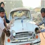 कार पर लगा था योगी सरकार का बोर्ड, फिर भी नाकाम हो गए मंसूबे, हेडलाइट के अंदर से मिली शराब