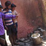लकड़ी के चूल्हे पर बन रहा था मध्यान्ह भोजन, कूकर हुआ ब्लास्ट, एक रसोईया घायल ।।
