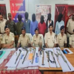 सुपौल में अपराध की योजना बनाते हुए छह बदमाश गिरफ्तार, भारी मात्रा में हथियार बरामद