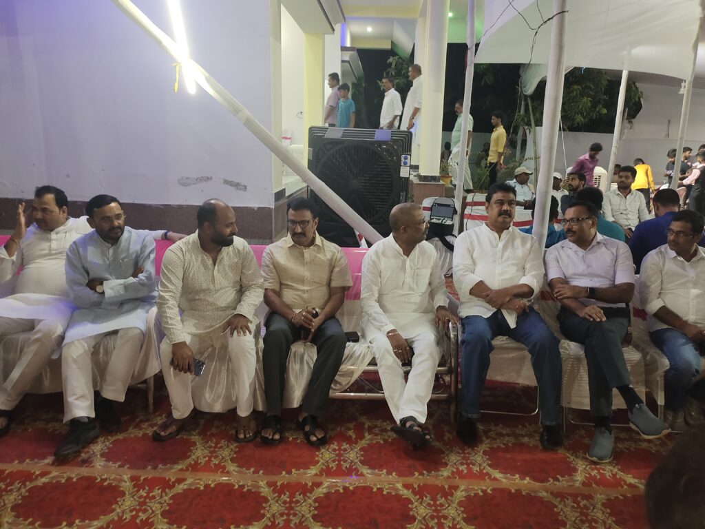 मां से बढ़कर जीवन में किसी का स्थान नही - MLC संजय सिंह ,दयालपुर में श्रद्धांजलि सभा का आयोजन कर MLC की मां को दी श्रधांजलि 2 IMG 20230722 191714