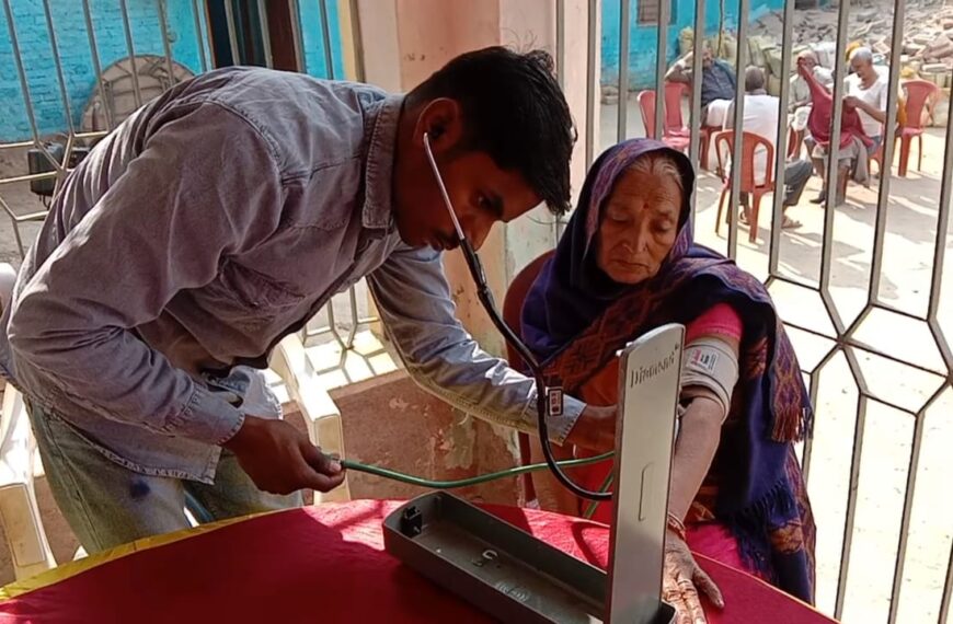 Inq Tmp 11 कन्हैयाचक स्थित काली मंदिर परिसर में…
