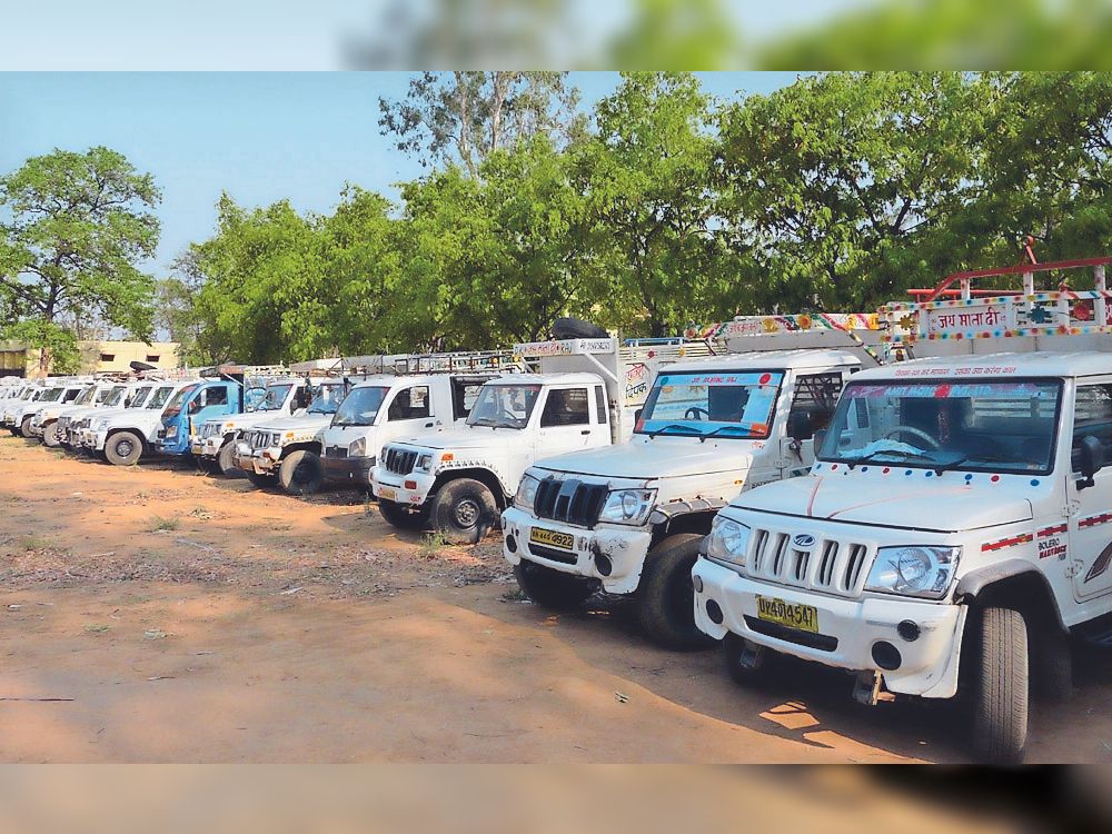बारात से लौट रहे गाड़ियों को जप्त कर लगाया इलेक्शन ड्यूटी में 1