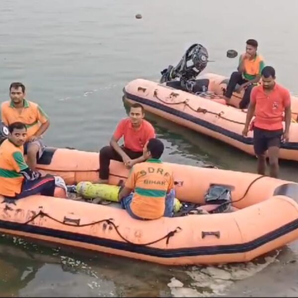 Inq Tmp 6 अगुवानी गंगा घाट पर स्नान करने के दौरान…