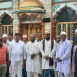 Inq Tmp 30 राजद नेता ने चादरपोशी कर क्षेत्र के सुख समृद्धि के लिए मांगी दुआ