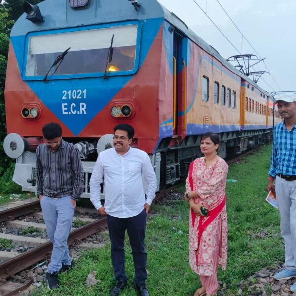 Inq Tmp 4 सोनपुर डिवीजन के एडीआरएम ने कटरिया स्टेशन पहुंच…