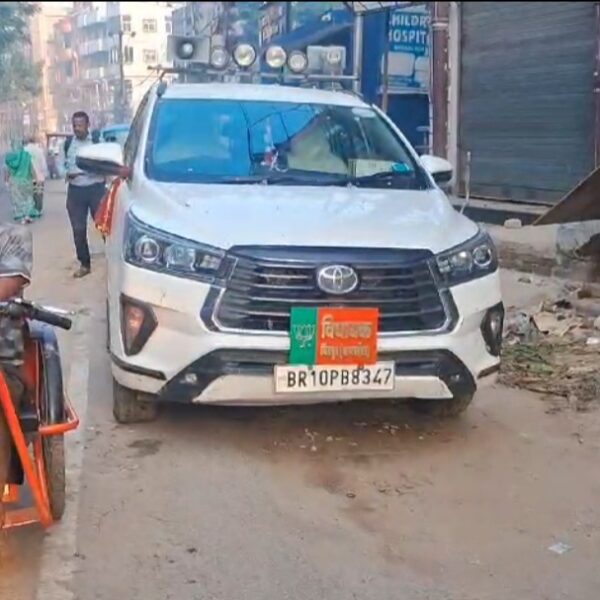 “भाजपा विधायक की गाड़ी का रौब : सड़क&hellip;