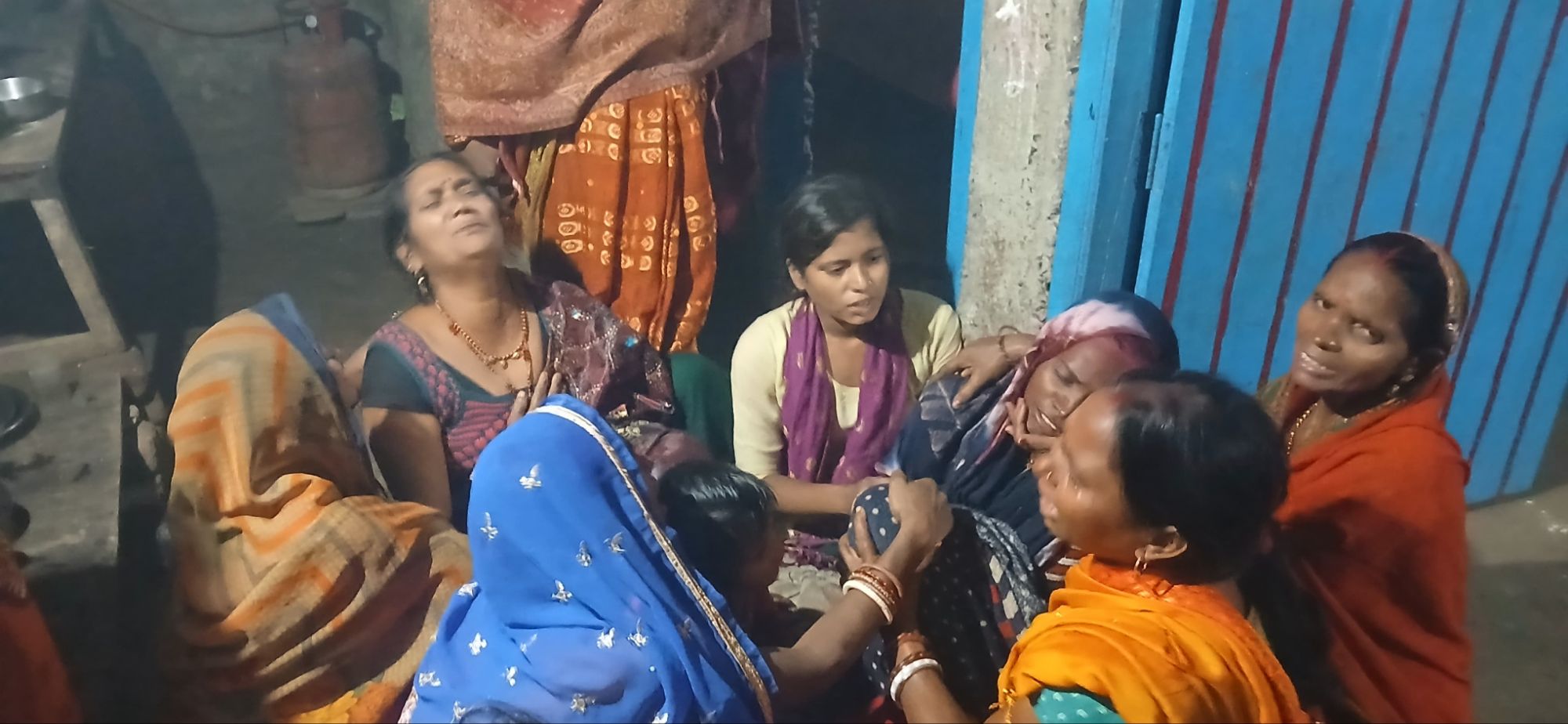 रेलवे मेंटेनेंस में लापरवाही: दो मजदूरों की मौत, एक गंभीर रूप से घायल 2 img 20241130 wa00048572764480115302465