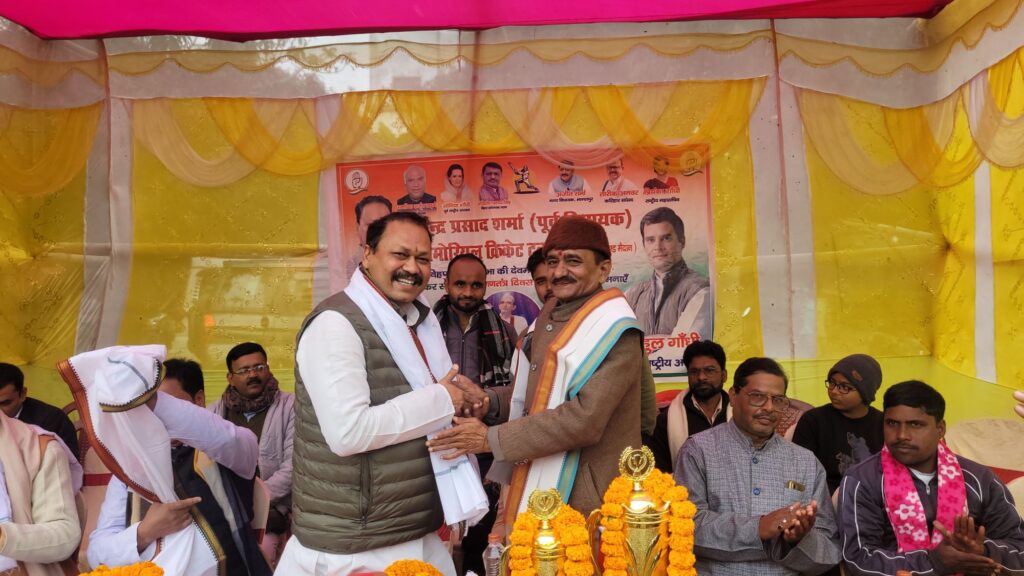 औलियाबाद ने बिहपुर को 56 रनों से हराया, बना राजेंद्र शर्मा मेमोरियल टी-10 क्रिकेट चैंपियन 5 20250108 11315305012123018166514393