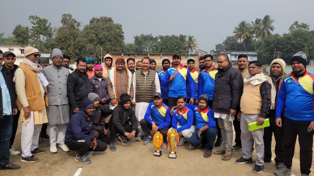 औलियाबाद ने बिहपुर को 56 रनों से हराया, बना राजेंद्र शर्मा मेमोरियल टी-10 क्रिकेट चैंपियन 6 20250108 11401814138728959498985727