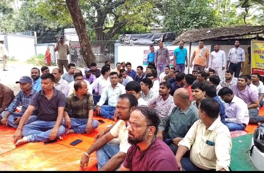 भागलपुर समाहरणालय परिसर में आवास कर्मियों…