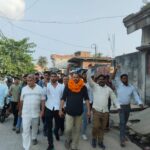 नरपतगंज की सियासत में नई लहर: पूर्व डीएसपी और प्रोफेसर अखिलेश कुमार ने भरा नामांकन, बोले – “सत्ता नहीं, सेवा मेरी राजनीति का आधार”