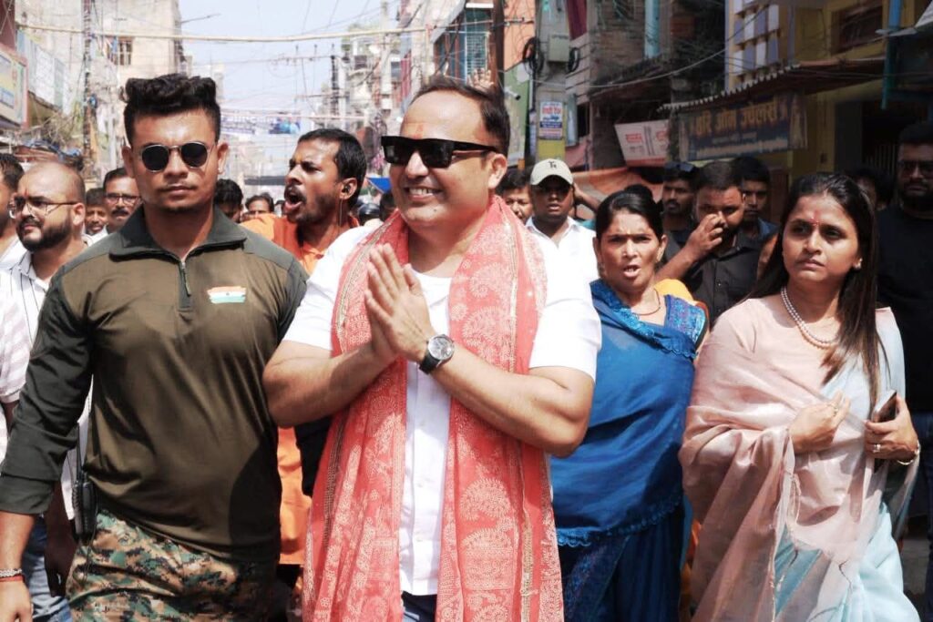 अररिया और नरपतगंज में दो “EX सुपर कॉप” आमने-सामने! निर्दलीय मैदान में उतरे, दोनों हैं यूथ आइकॉन 3 img 20251020 wa00292489513263251873053