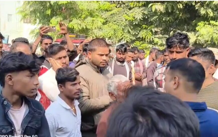 Inq Tmp 31 Naugachia road accident – टाटा टियागो…